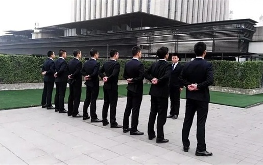 上海揭秘：如何选择靠谱的收债公司？老司机给你支招